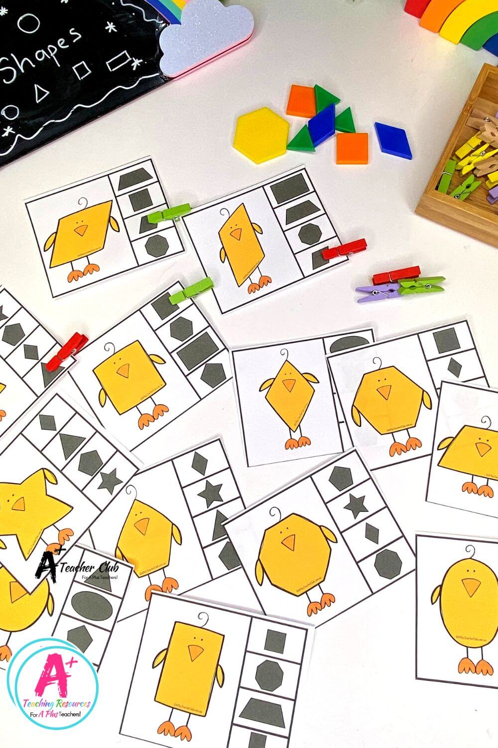 2D Shapes Match & Clip it Cards - Chicks
